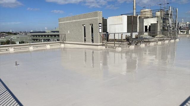 警察署屋上防水改修工事