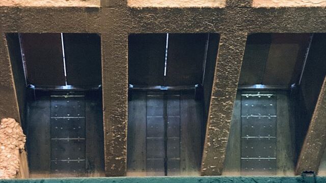 鶴見工場クレーンガーターその他改修工事