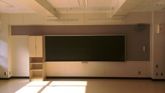 間門小学校普通教室改造工事