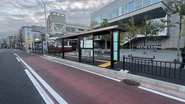 「港南区総合庁舎前」バス停上屋増設工事