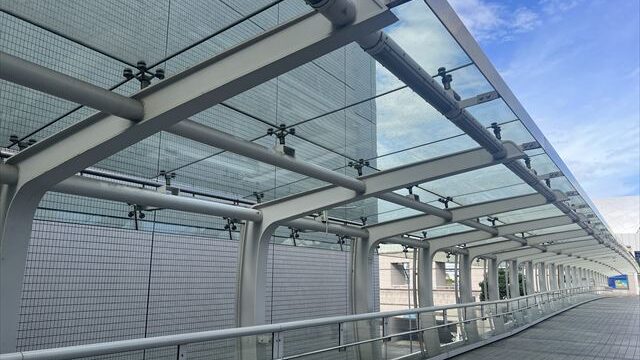クイーンモール橋ガラス交換工事