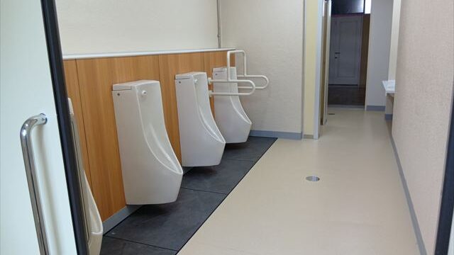 日吉台小学校トイレ改修工事