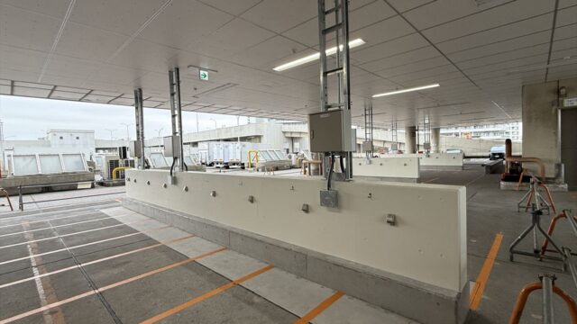 横浜市中央卸売市場本場青果部施設整備工事（ターレ充電場整備工事）