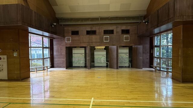 白山地区センター体育室空調設備設置工事（建築工事）